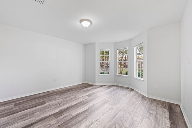 Foto del edificio - Beautifully Updated Townhouse