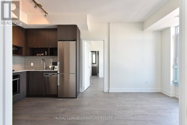 Building Photo - 7 Mabelle Ave