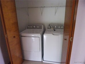 Building Photo - 905 N Palm Springs Terrace