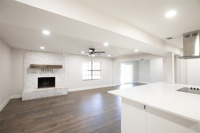 Foto del edificio - 1929 N Lake Trail