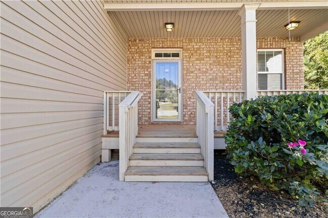 Building Photo - 100 Heritage Club Cir