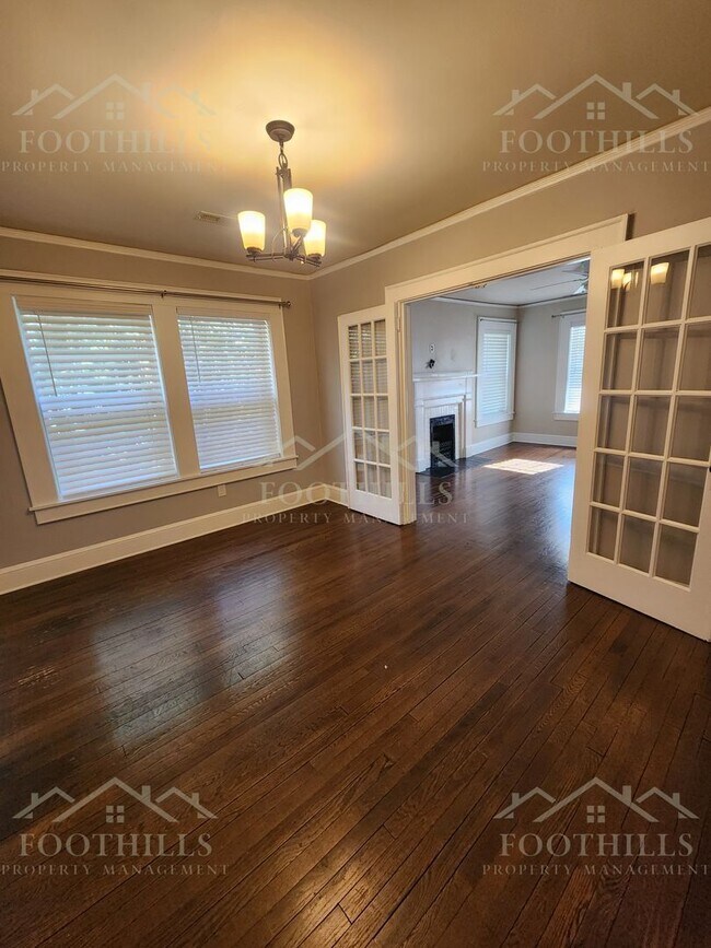 Foto del edificio - 709 E Calhoun St