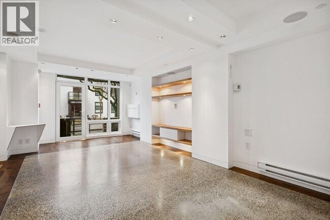 Building Photo - 1608 Cypress St