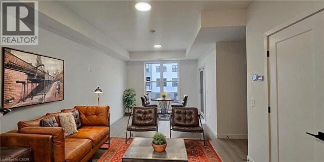 Building Photo - 31 Mill St