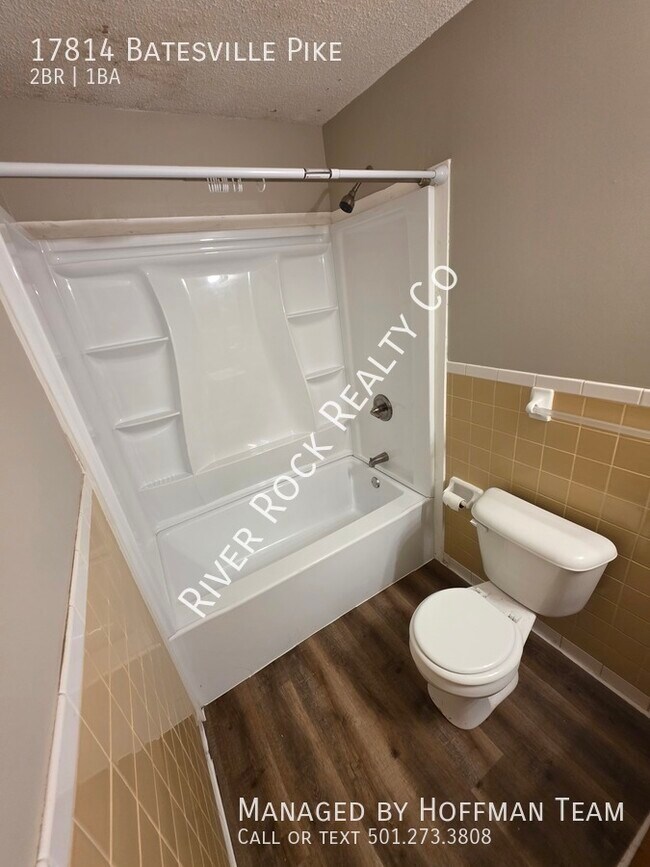 Foto del edificio - 17814 Batesville Pike