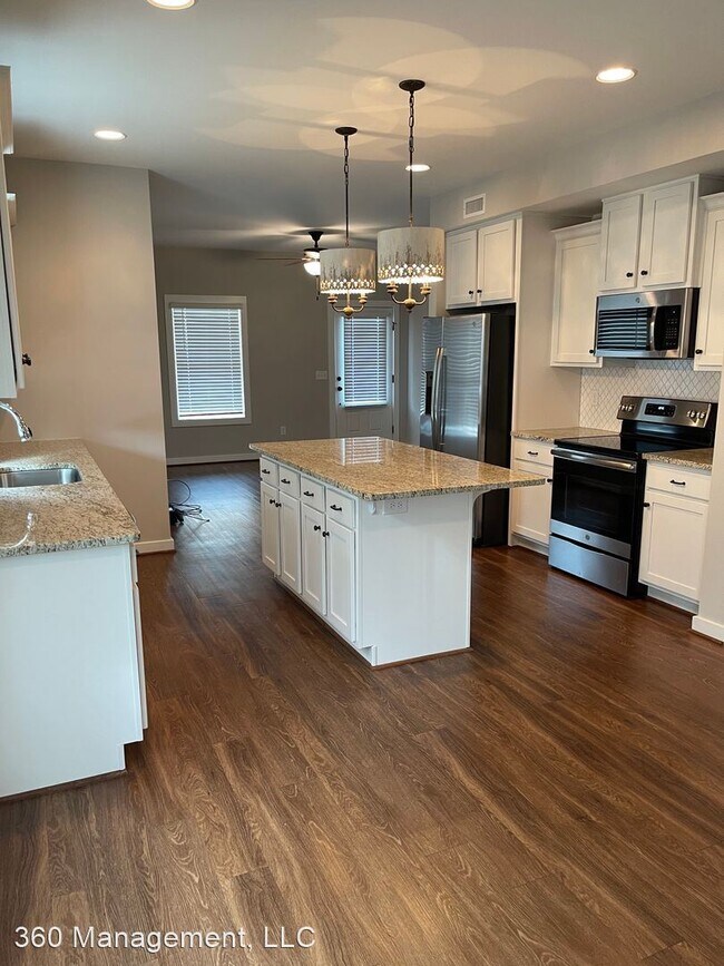 Foto del edificio - 3 br, 3 bath House - 728 Northern Village Ct