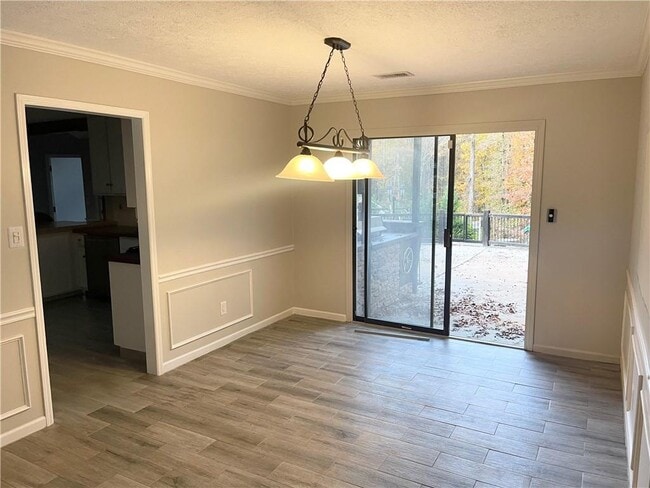 Foto del edificio - 2956 Spring Lake Dr