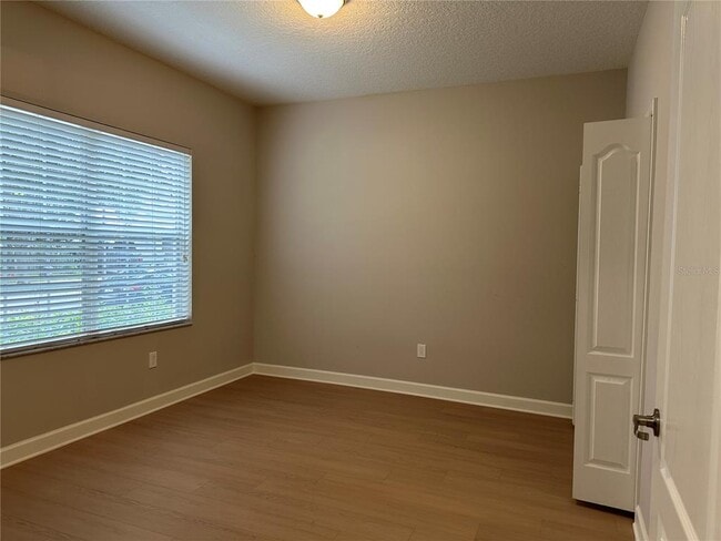 Building Photo - 15168 Evergreen Oak Loop