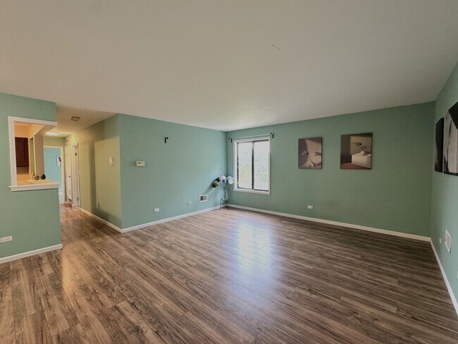Foto del edificio - 7303 Grand Ave