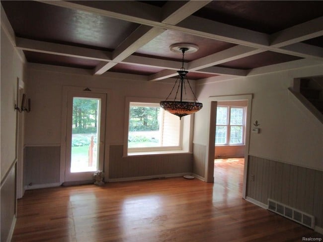 Building Photo - 4643 Crawford Rd