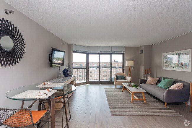 Foto del edificio - 2555 N Clark St