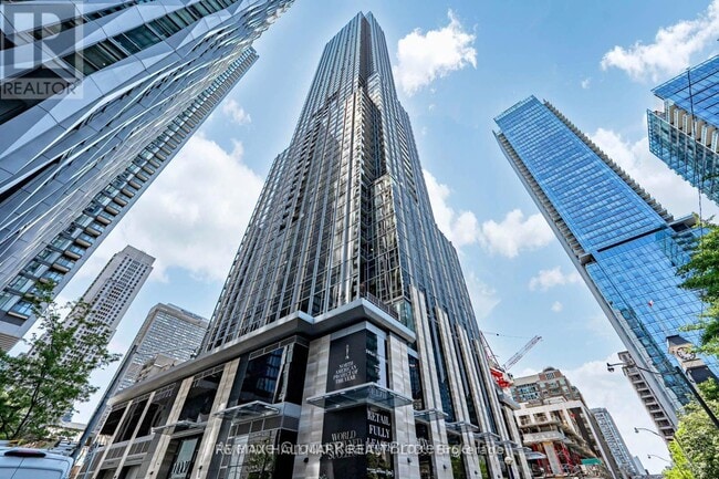 Building Photo - 11-5411 Yorkville Ave