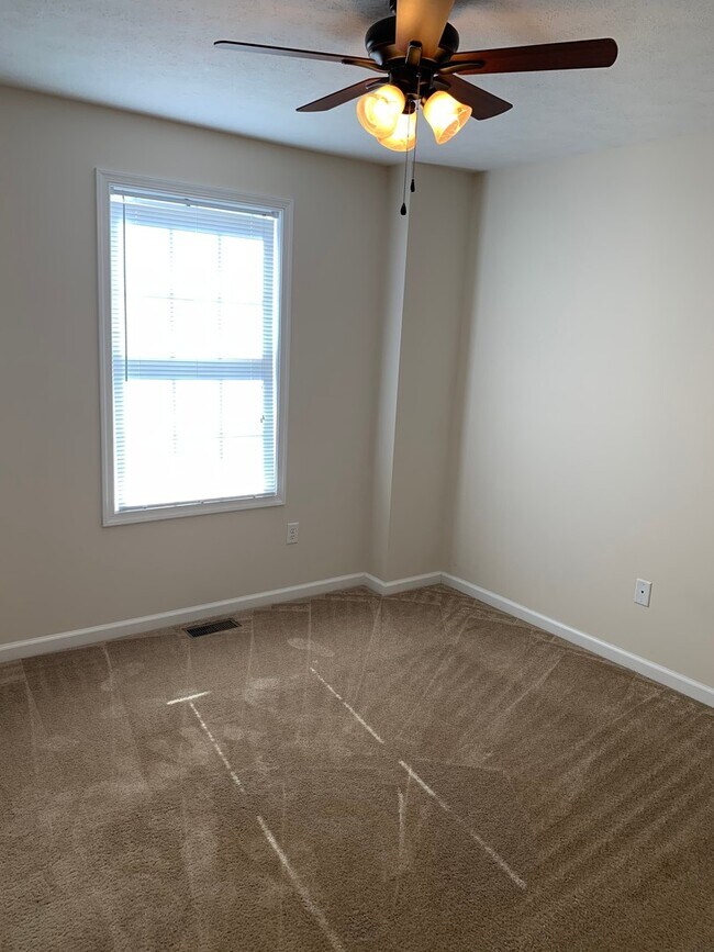 Foto del edificio - 3 BR 2.5 Bath Townhouse