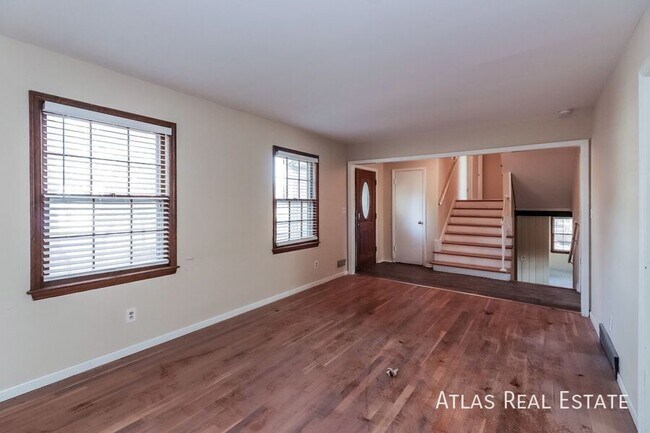 Foto del edificio - 9011 W 105th St