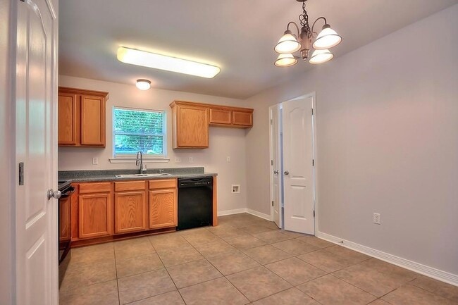 Building Photo - 40706 Chinchas Creek Rd