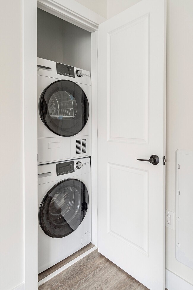 Lavadora/secadora de unidad IN - 275 Livingston