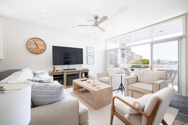 Building Photo - 376 San Antonio Ave