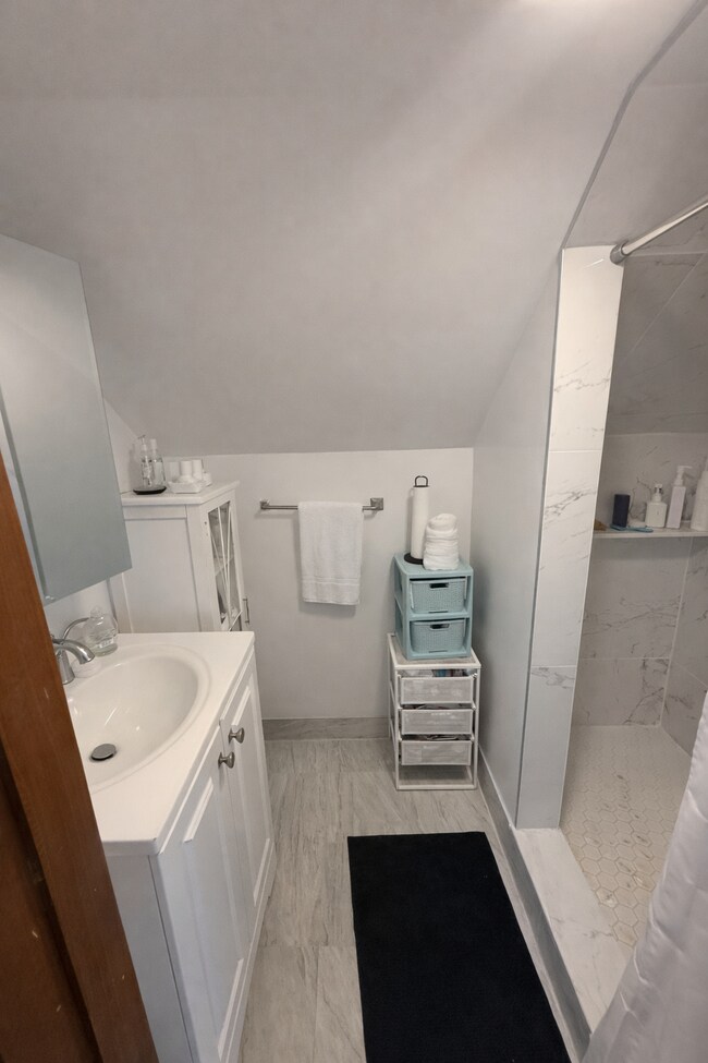 Foto del edificio - 585 Somerville Ave