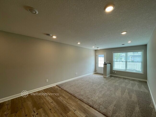 Building Photo - 10936 Zest St NE