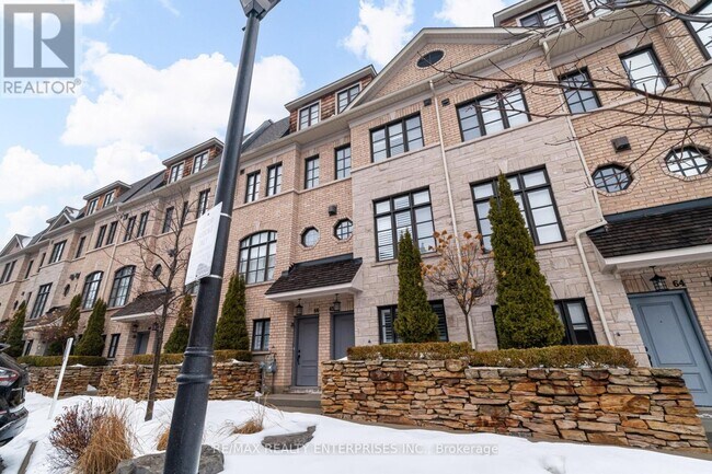 Photo du bâtiment - 290 Royalton Common