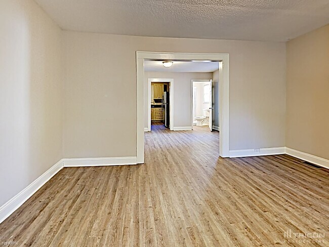 Building Photo - 1511 N Davidson St