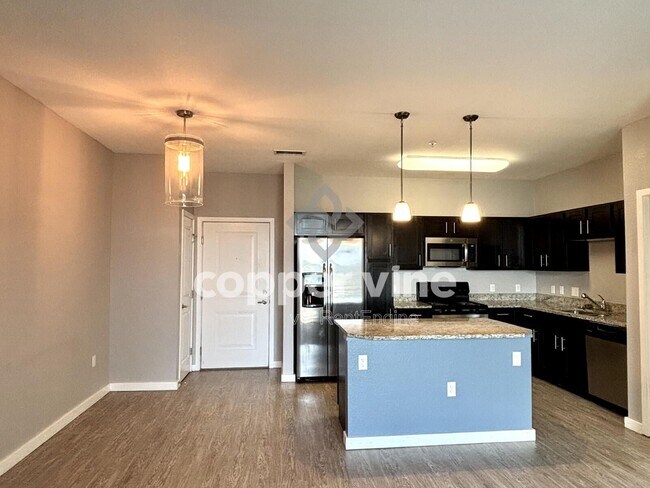 Foto del edificio - 4100 N Albion St