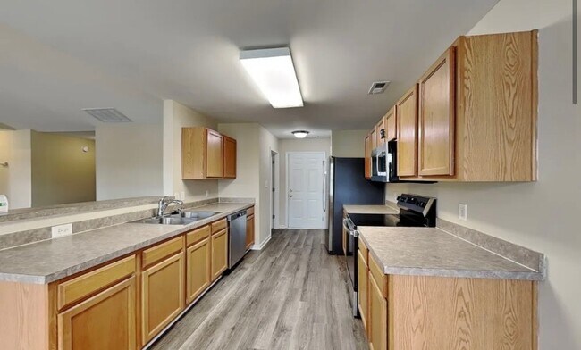 Foto del edificio - 437 Ruby Oaks Ln