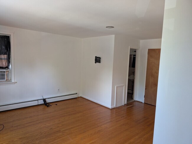 Foto del edificio - 6649 Hegerman St