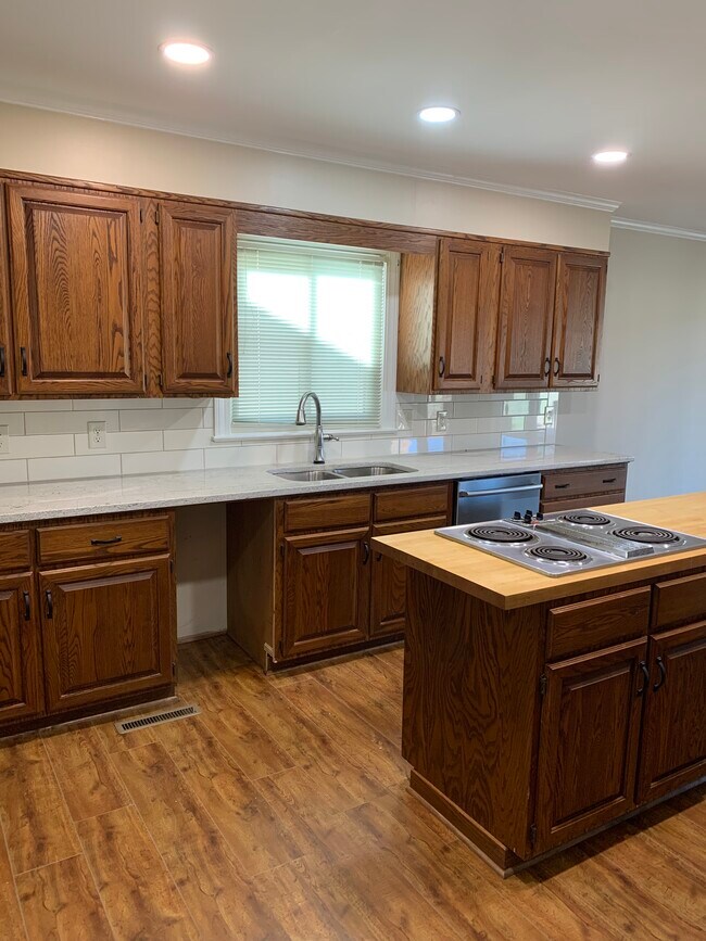 Foto del edificio - 132 Spyglass Dr