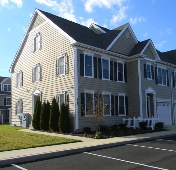 18811 Bethpage Dr Unit 13H, Lewes, DE 19958 Condo for Rent in Lewes