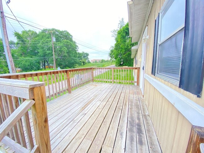 Building Photo - 4bd/1ba House close to Downtown Kannapolis...