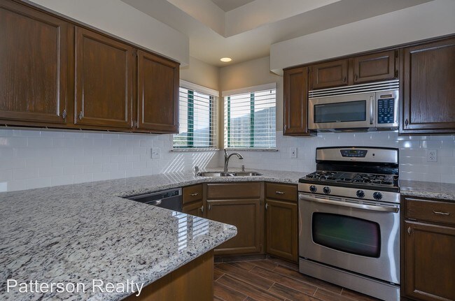 Building Photo - 6447 Fiddleneck Ln