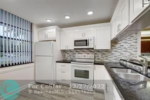 Building Photo - 3636 Whitehall Dr