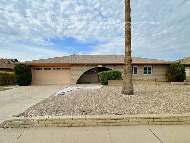 Building Photo - 4206 W Carol Ave