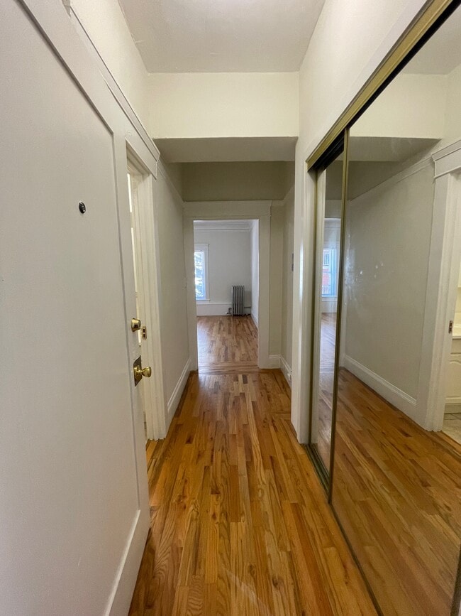 Photo - Raymond Apartments