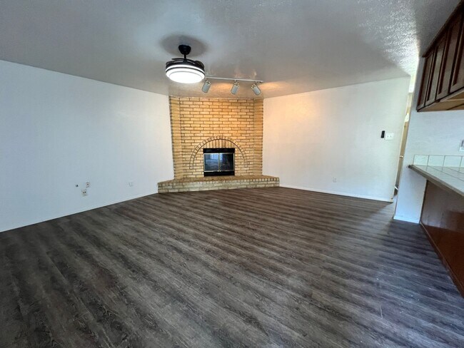 Foto del edificio - Updated 3-Bedroom Home recently updated.