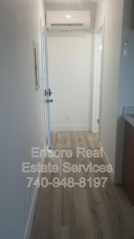 Foto del edificio - 325 Hudson Ave