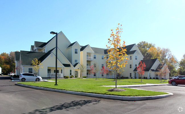 Building Photo - Aspen Lakes