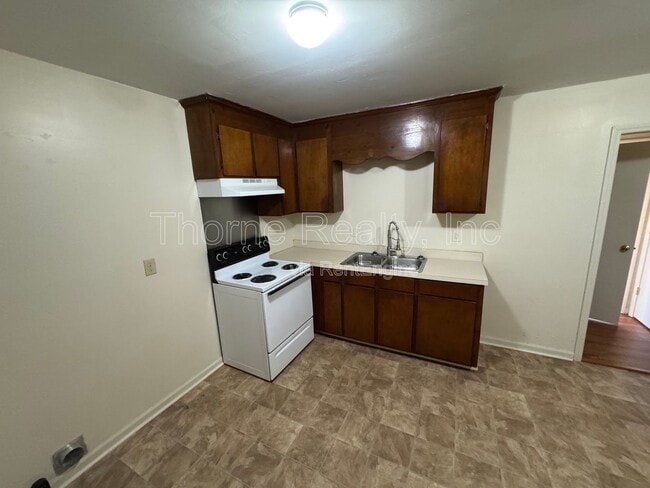 Building Photo - 312 Sharpe Rd