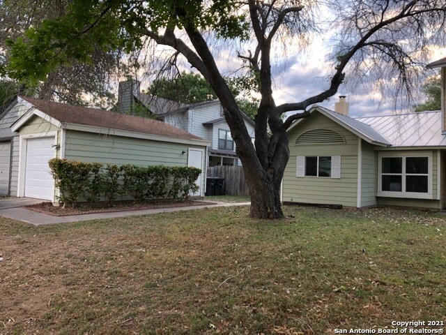 Foto del edificio - 11717 Spring Ridge Dr