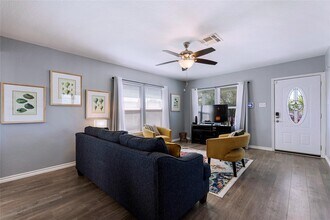 Building Photo - 5420 Avenue Q