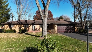 Building Photo - 1070 Nagle Ct
