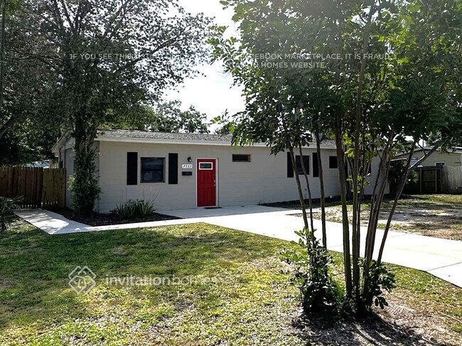 Building Photo - 7537 17th Ln N