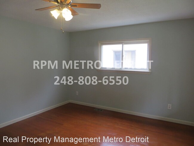 Building Photo - 3 br, 1 bath House - 1770 E Jarvis