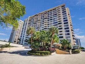Building Photo - 600 Three Islands Boulevard