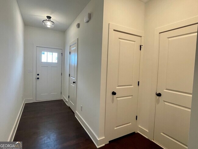 Building Photo - 146 N Auburn Landing Pl