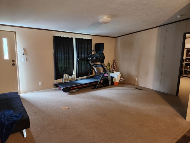 Building Photo - 1205 3rd Ave