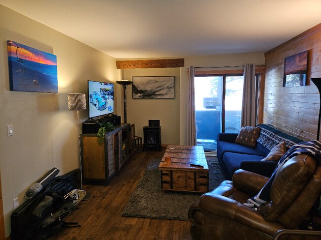 Foto del edificio - 13 Sparta Plaza