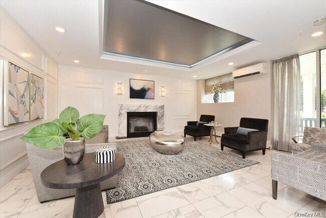 Foto del edificio - 320 E Shore Rd