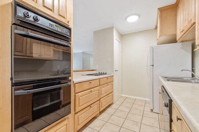 Foto del edificio - 32 Marabou Pl